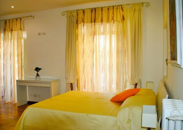 Oda ve Kahvaltı Have A - Luxury Roma